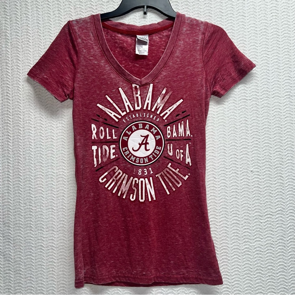 creative apparel / red and white alabama vintage v neck tee size small womens